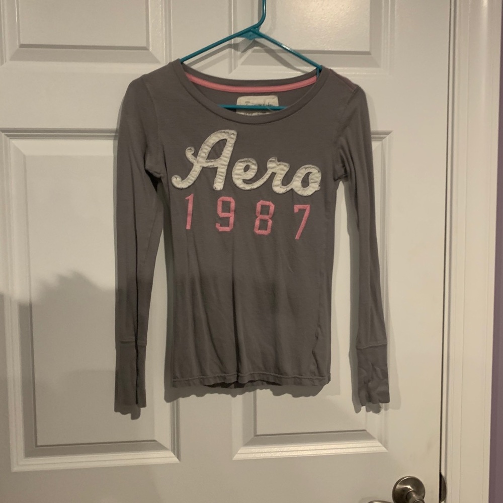 Grey Aeropostale long sleeve top